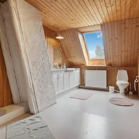 Markeregaard Feriehus *